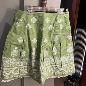 Talbots Green and White Embroidered Cotton Mini Skirt